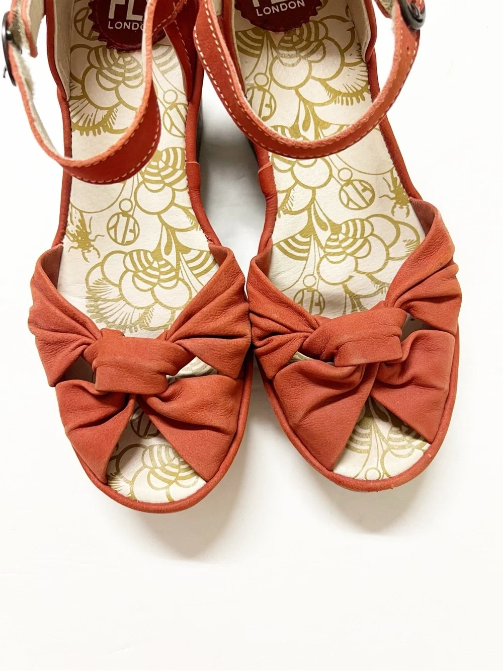 FLY London Womens Red Bow Toe Ankle Strap Leather Wedge Yoel Sandals Size 38